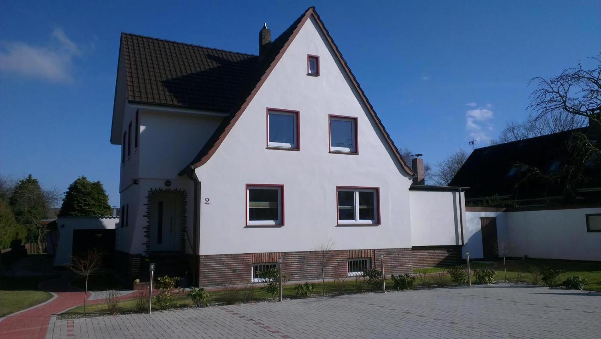 In Sahlenburg Mit Terrasse Und Garten